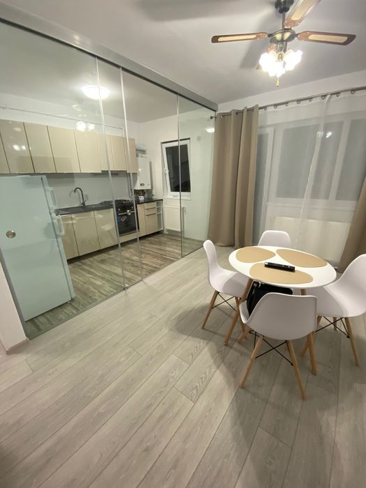 Inchiriez in regim hotelier apartament 3 camere