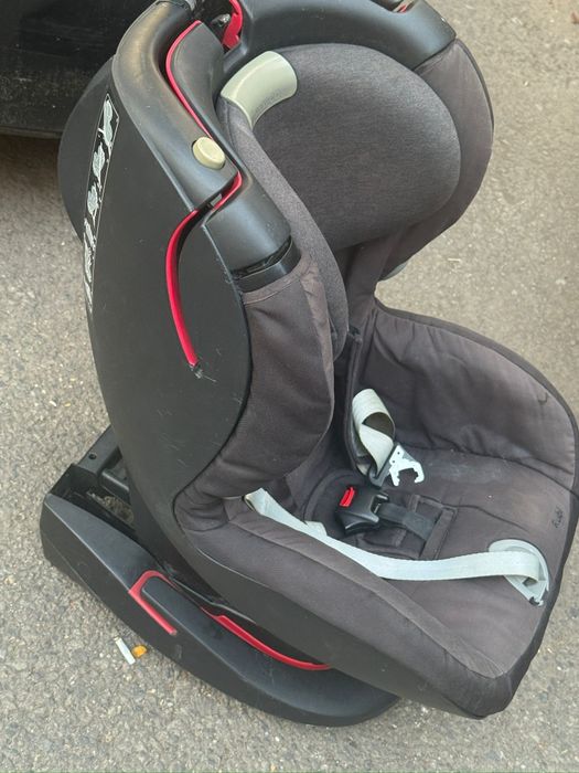 Scaun bebe mașina