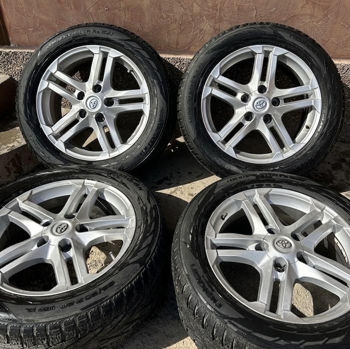 Продается диски Toyota 200