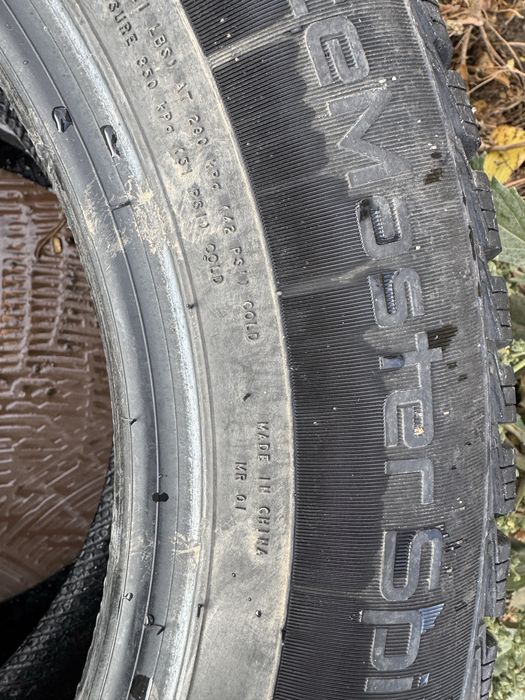 Продам зима шиповные