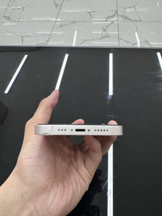 iPhone 13 | 128 ГБ | Белый