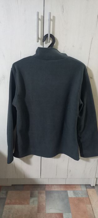 Кофта флиска с замком новая!