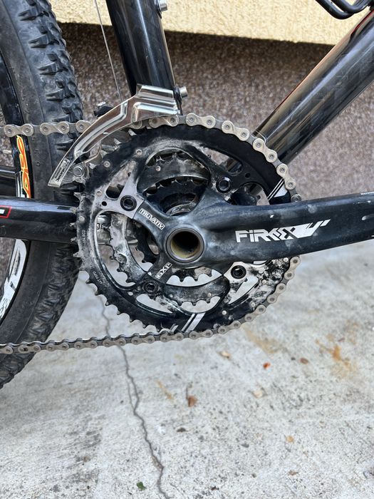 Bicicleta MTB carbon M pe 26’