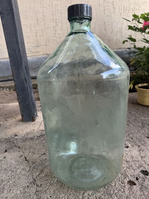 Бутыль стеклянная