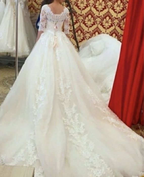 Свадебное платье одевалось 1 раз