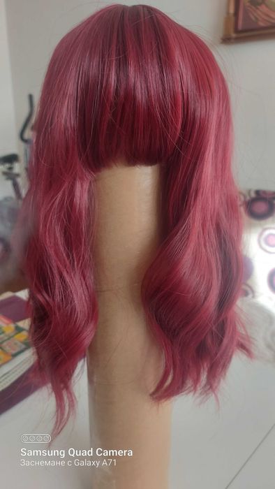 Перуки за празник и делник