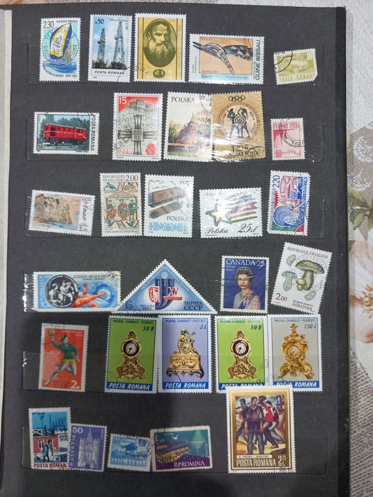 Clasor cu timbre vechi de colecție