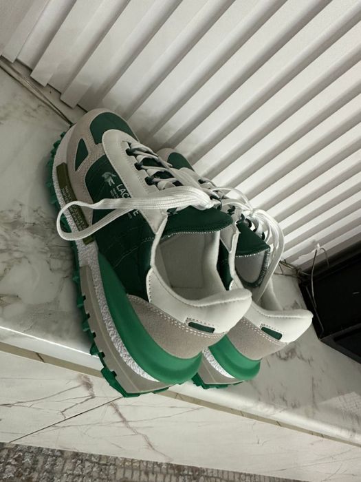 Продам кроссы locosta