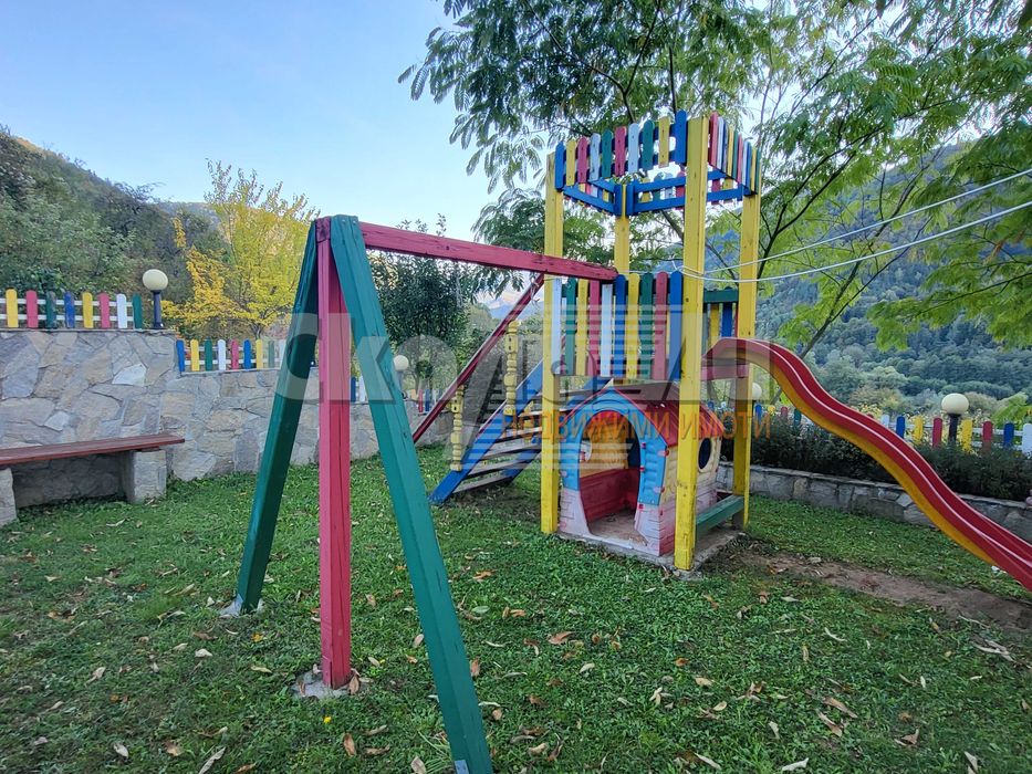 Продава се Къща в с. Рибарица, Област Ловеч - 170 кв.м за 930 €/кв.м - Снимка #11