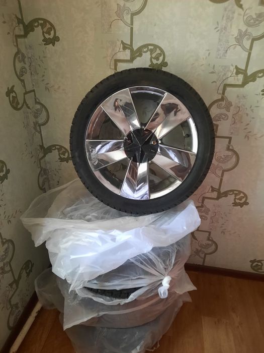 Продам диски и летнюю резину