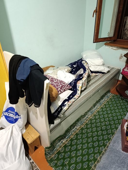 Прихожка одна половина