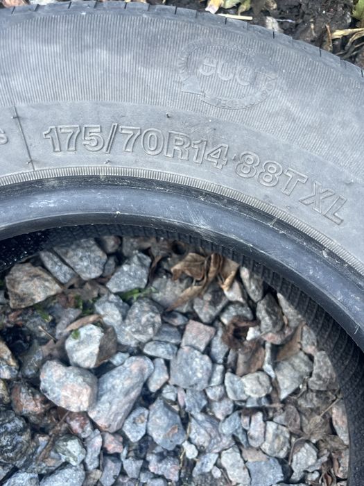 Продам резину,лето в нормальном состоянии