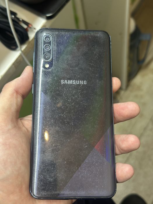 Самсунг а30s  продаю