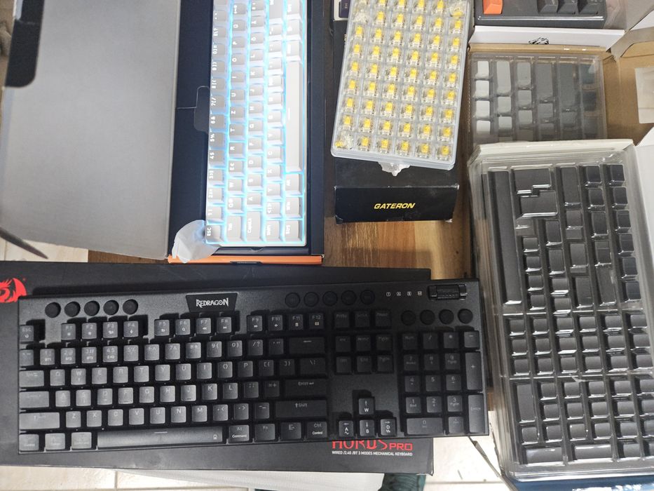 Tastaturi Roya Kludge, Redragon, Ckeycaps si Swtich -uris