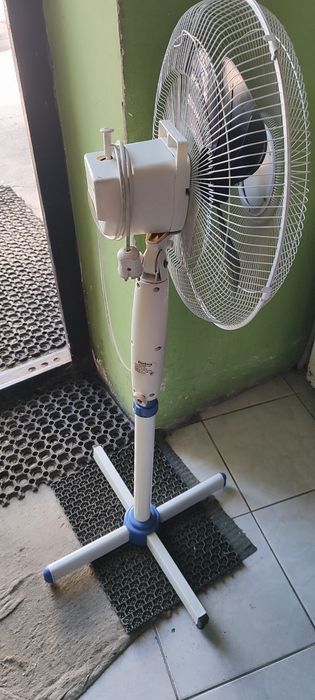 Вентилятор бытовой.