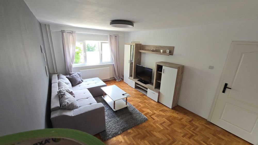 inchiriez apartament Girocului
