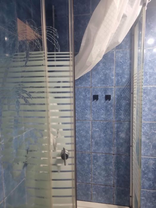 Dau în chirie garsonieră, zona Vivo str. Enescu, parter