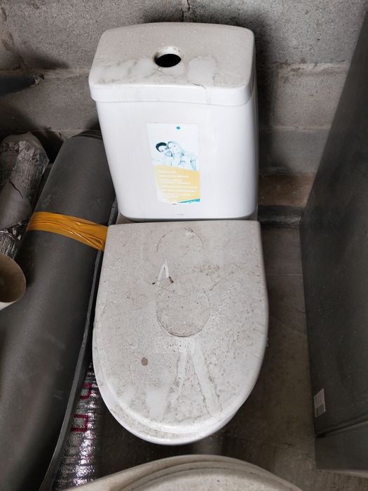 Раковины и унитазы