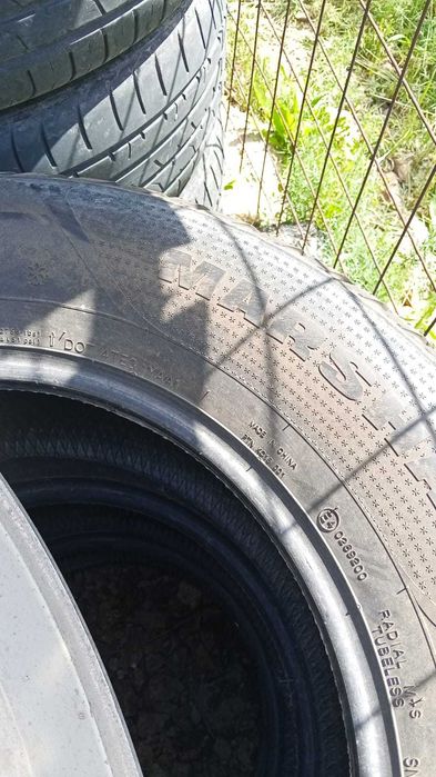 Продам шины 285/60R20