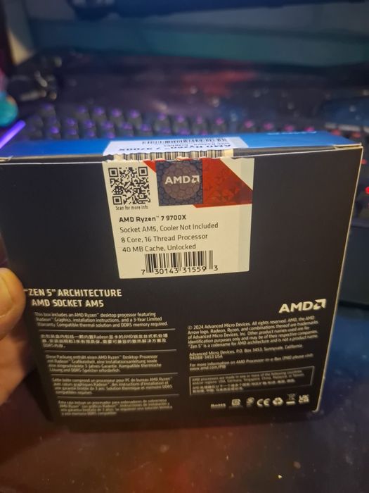 Ryzen 7 9700x BOX amd