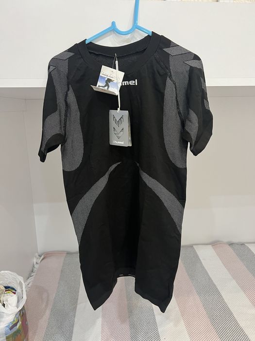 Тениска Hummel за спорт