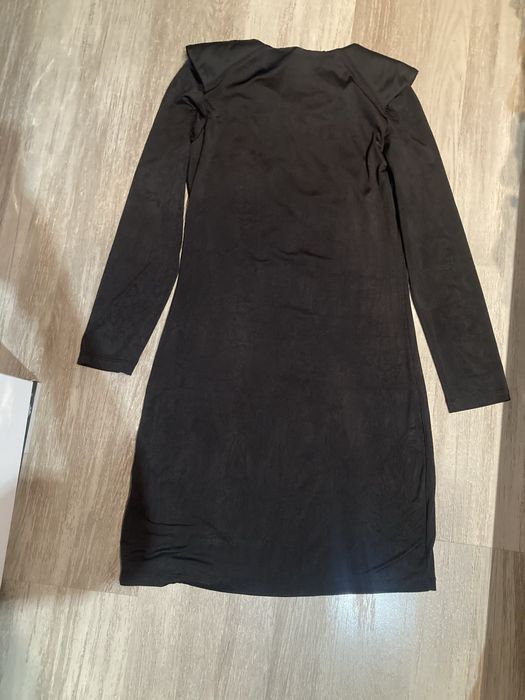 Черна рокля размер S