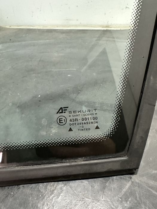 Geam mic fix stanga fata Ford Galaxy 2001-2007 43R-001100