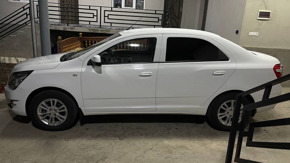 Chevrolet Cobalt 2022 — 4