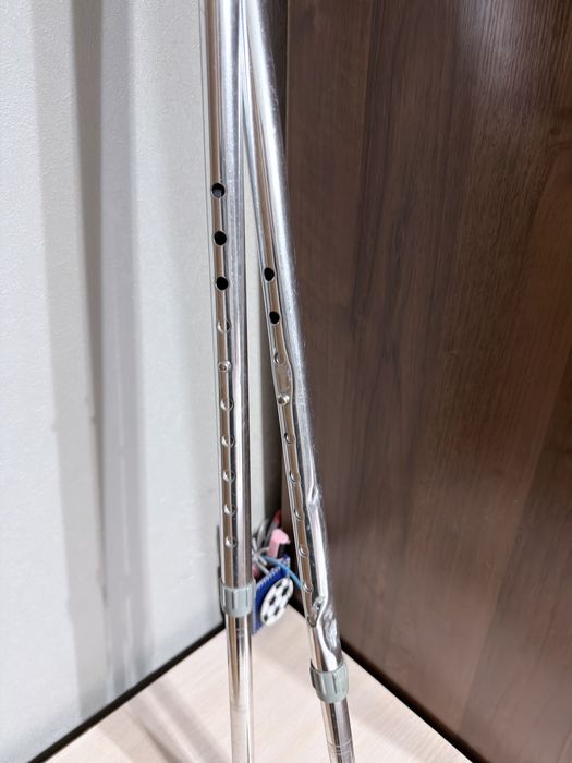 Продам костыли подлокотные