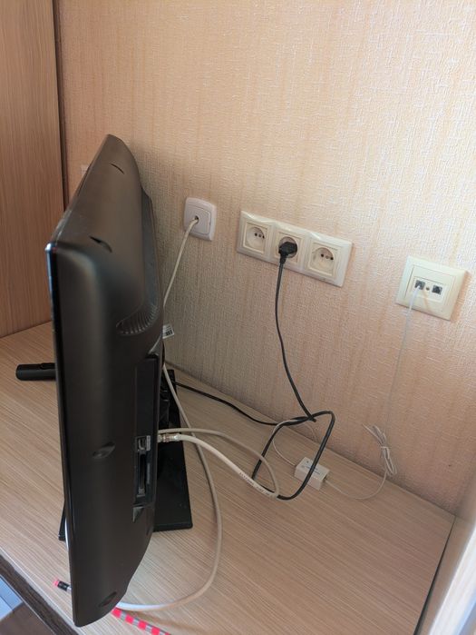 Продам ТВ Самсунг 15 тыс