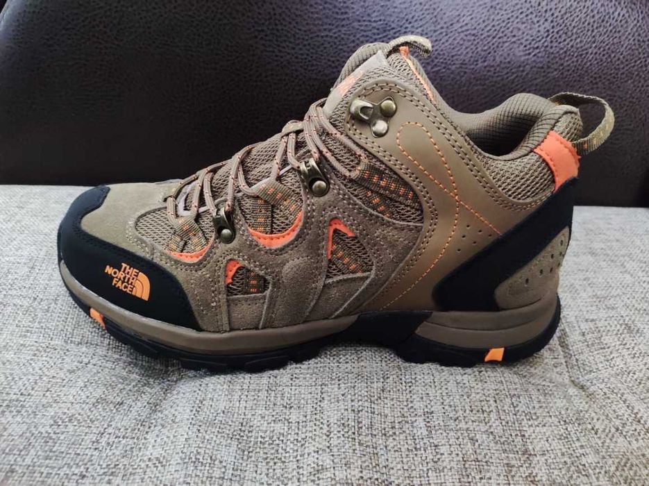 Мужская обувь кроссовки