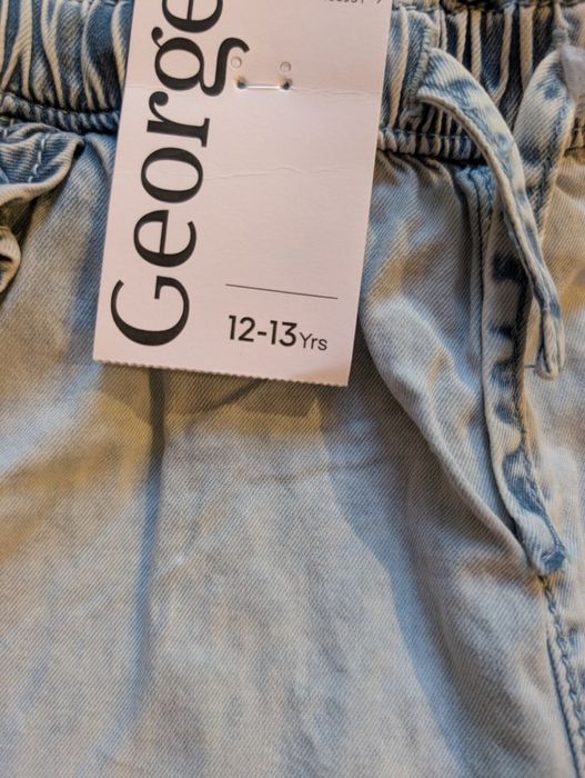 Pantaloni scurti George  159cm