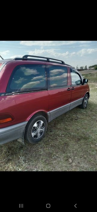 Продам машину Toyota Previa