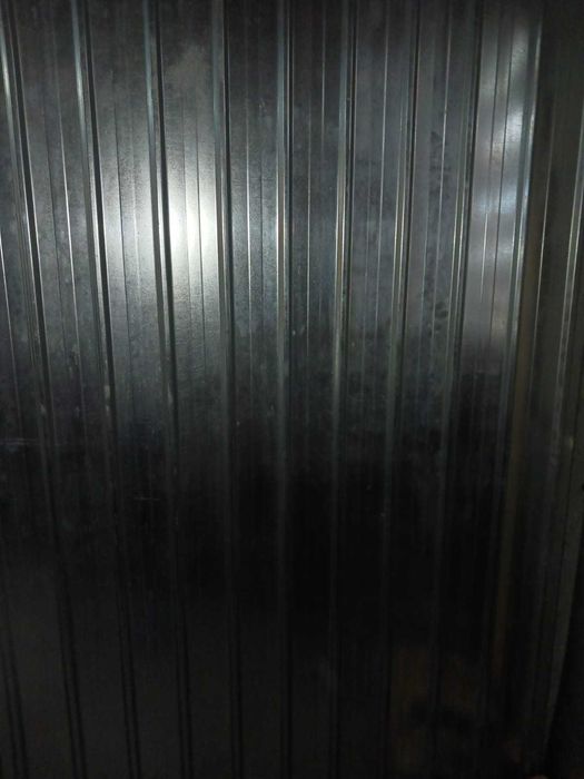 Tablă zincată cutată. Componența zinc-aluminiu