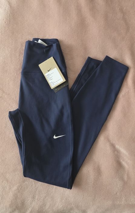 НОВ спортен клин Nike с ЕТИКЕТ