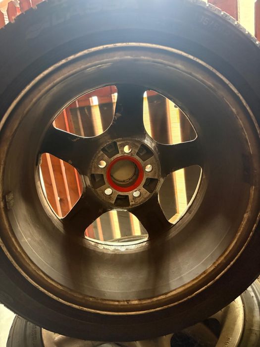 Vand cauciucuri de vara  plus jante aliaj vw 195 /50 r 15