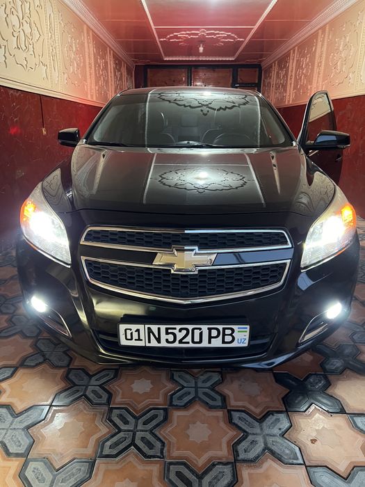 Chevrolet Malibu 1 / 2 позиция