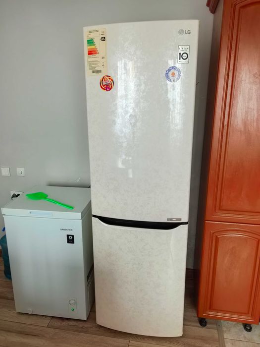 Продается холодильник