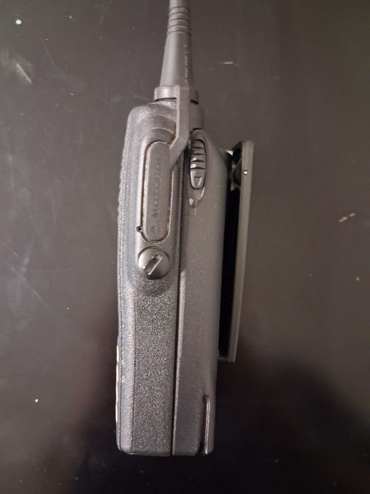 Продам рацию Motorola gp680