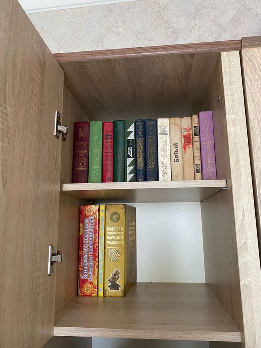 Продаются шкаф вместе с шкаф-пеналом