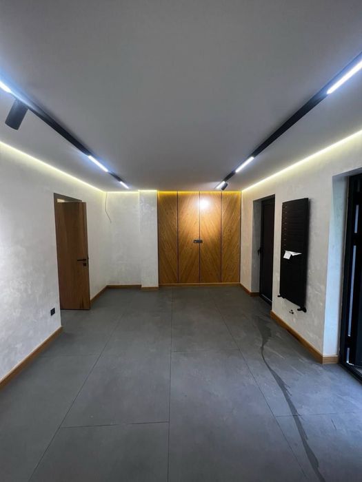 Нежилое помещение Офис Госпитальный 76 м2