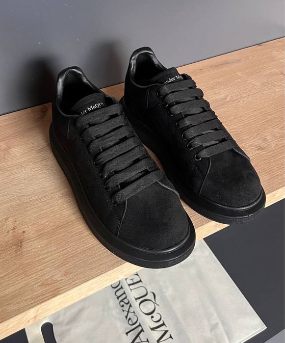 Adidasi Alexander Mcqueen noi !!! Marimi 40/44 !!!