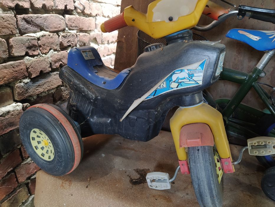 Продавам велосипед и тротинетки