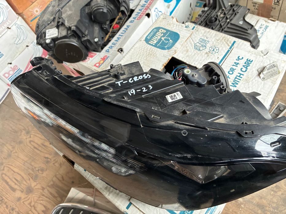 Ляв фар VW T-Cross. Т-Крос. Оригинален.