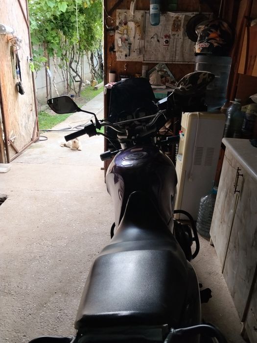 Se vinde motocicleta