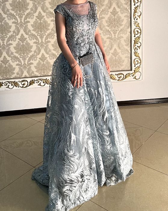 Вичернее платье для свадьбы