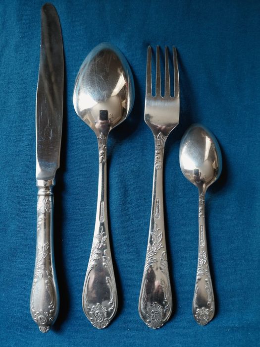 Столовые мельхиоровые приборы