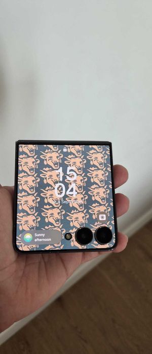 Titlu: Samsung Galaxy Z Flip7 512GB 12GB RAM Jet Black – full box, garantie, baterie 100%