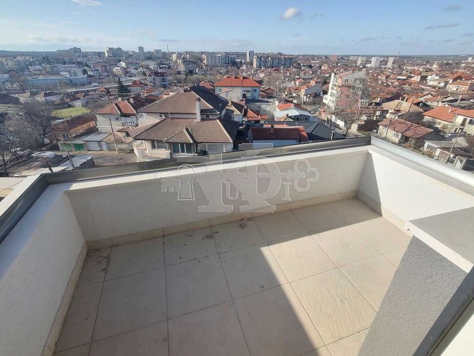 Продава се Двустаен апартамент в Добрич, Христо Ботев - 102 кв.м за 515 €/кв.м - Снимка #3