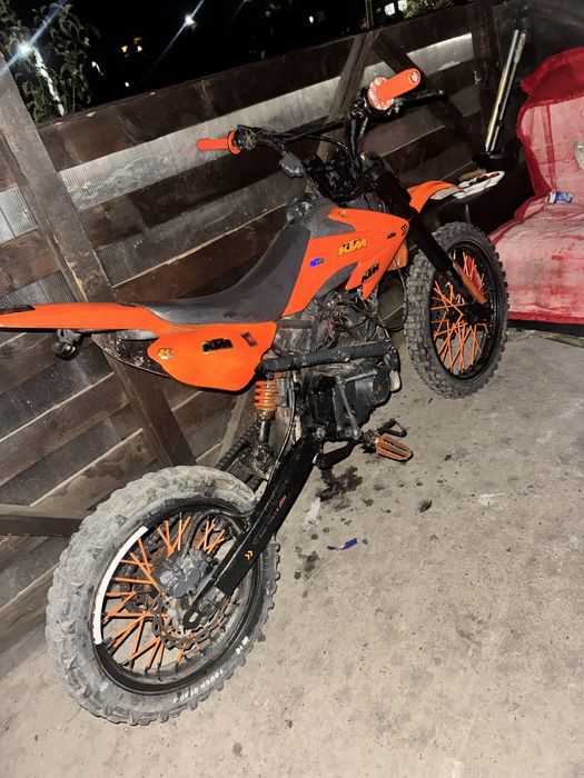 Vand sau schimb Cross 125cc